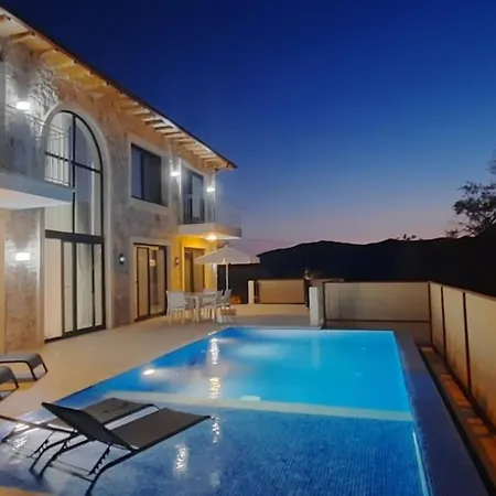 Rozerin Vila Kaş